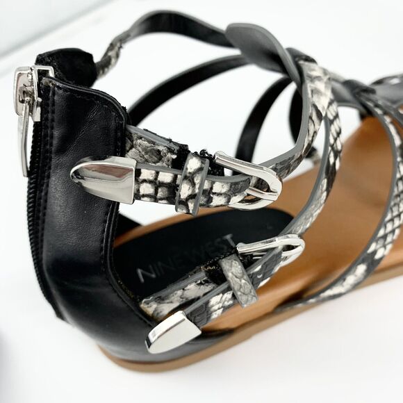 Nine West Gladiator Strappy Sandals Flats 9.5M Women Snake Print Gray Black BOHO - Picture 11 of 13